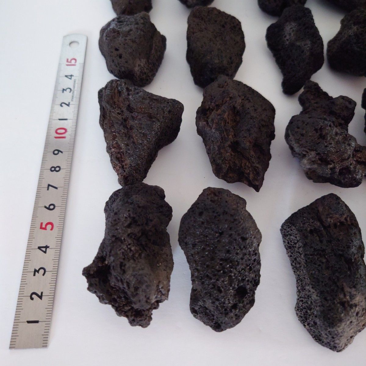黒溶岩石 18個 【超超3超5大10】☆アクアリウム、テラリウム、苔リウムに最適