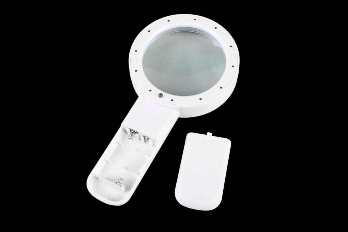 手持ちルーペ 拡大鏡 LEDライト付 30倍拡大 読書用 宝石鑑定 虫眼鏡 新品 ルーペ