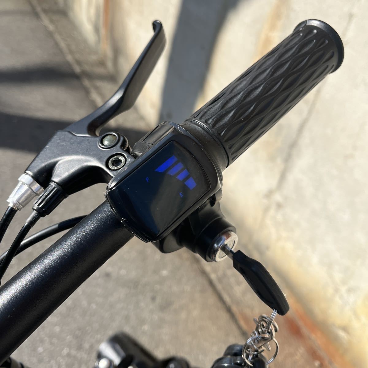 キーレス防犯ブザー めちゃ速 リミッターカット フル電動自転車 アクセル付 ひねちゃ モペットの画像4