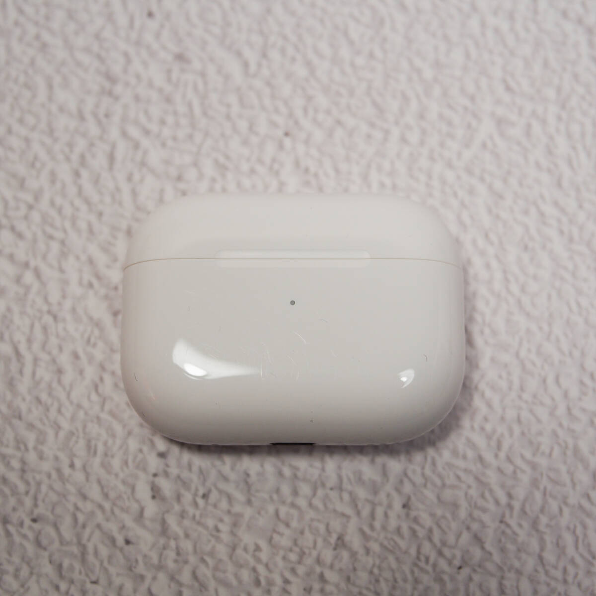 Apple AirPods Pro 第2世代 USB-C MagSafe充電ケース 使用期間1ヶ月の画像4