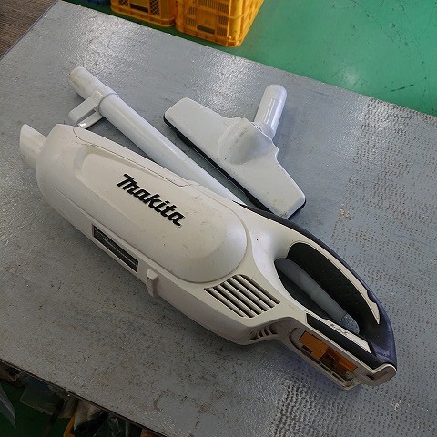 【中古現状品】MAKITA　マキタ　CL142FD　充電式クリーナー_画像1