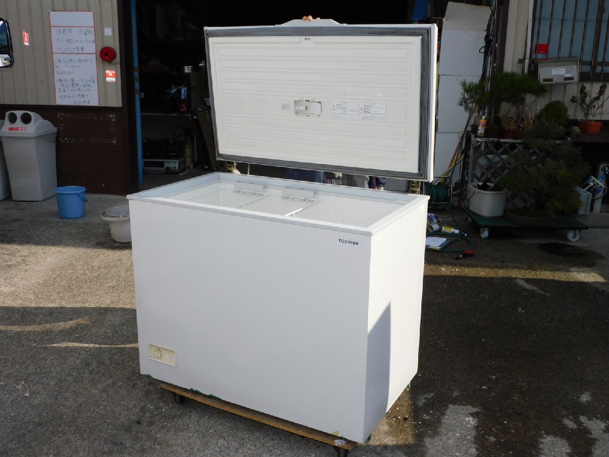 Yahoo!オークション - 【動作品/少し訳あり】TOSHIBA 冷凍 Yahoo!オークション - 【動作品/少し訳あり】TOSHIBA 冷凍