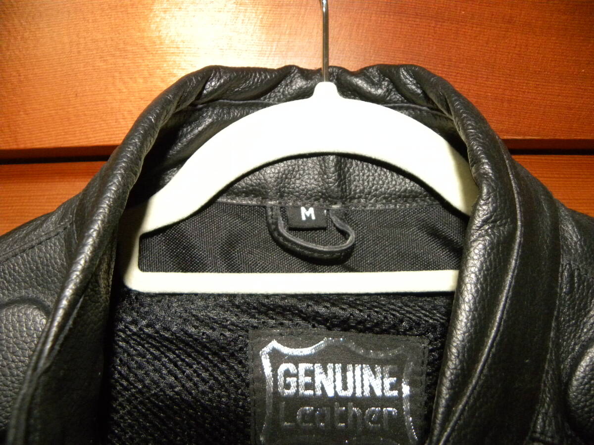 美品　GENUINE Leather　レザージャケット　カラー：ブラック_画像2