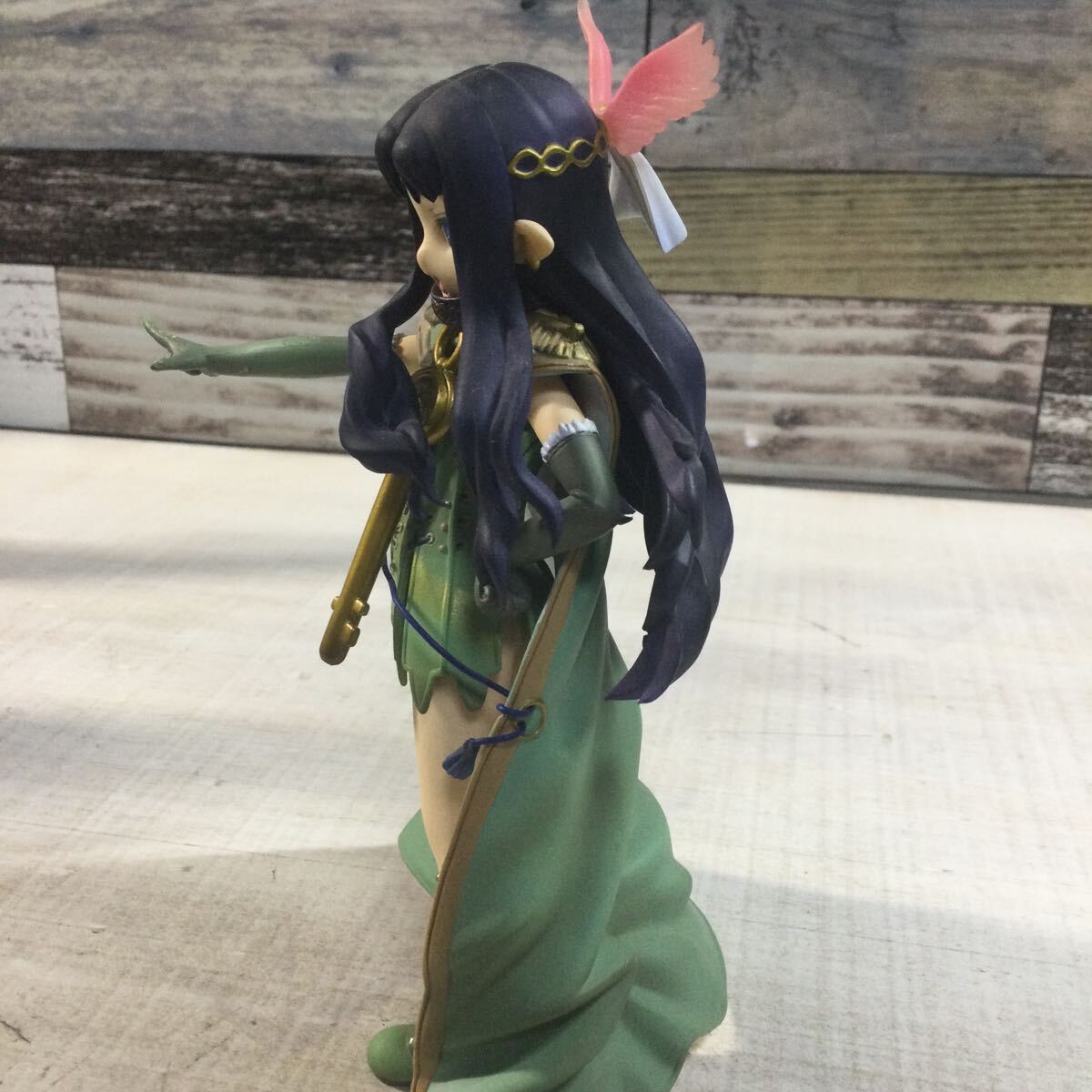  Queen's Blade libeli on . gold army .yuito figure box less .USED goods 