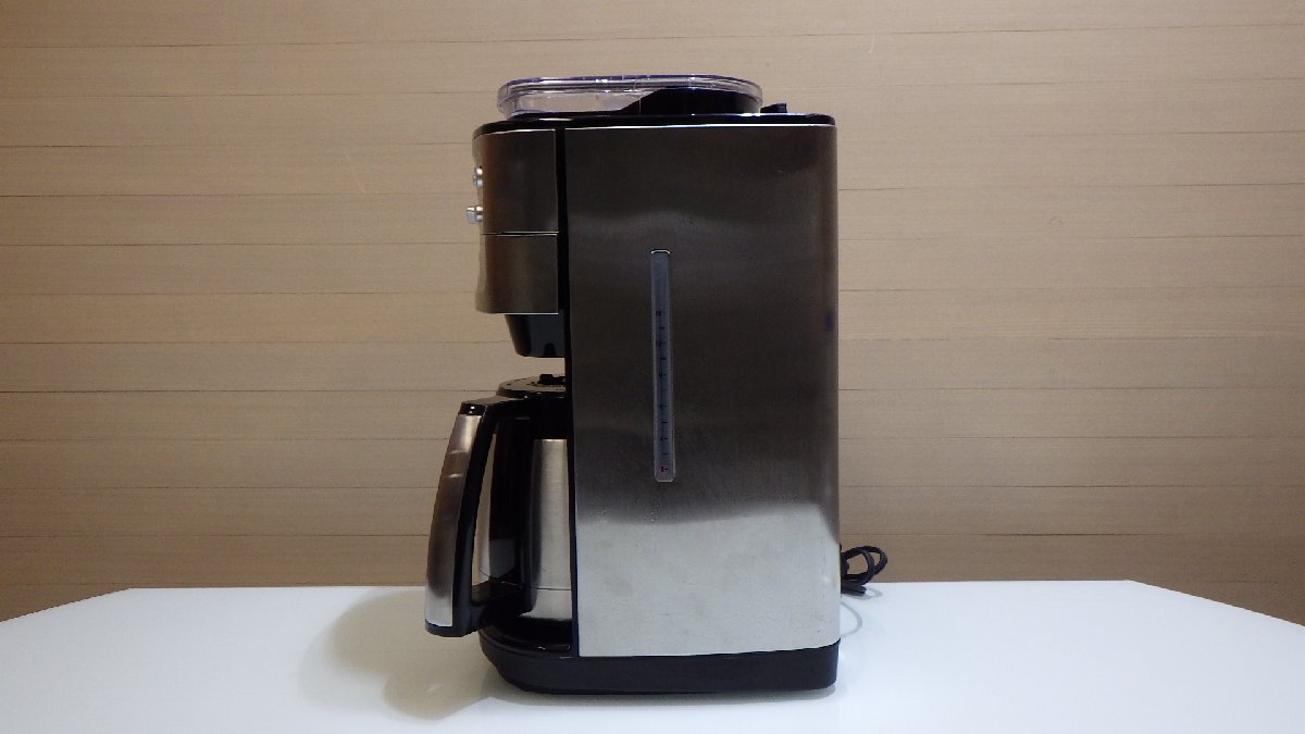 B659-580566 本体未使用 カラフェのみ数回使用 クイジナート 12Cup コーヒーメーカー 水 コーヒー豆 本体内蔵ミル_画像2