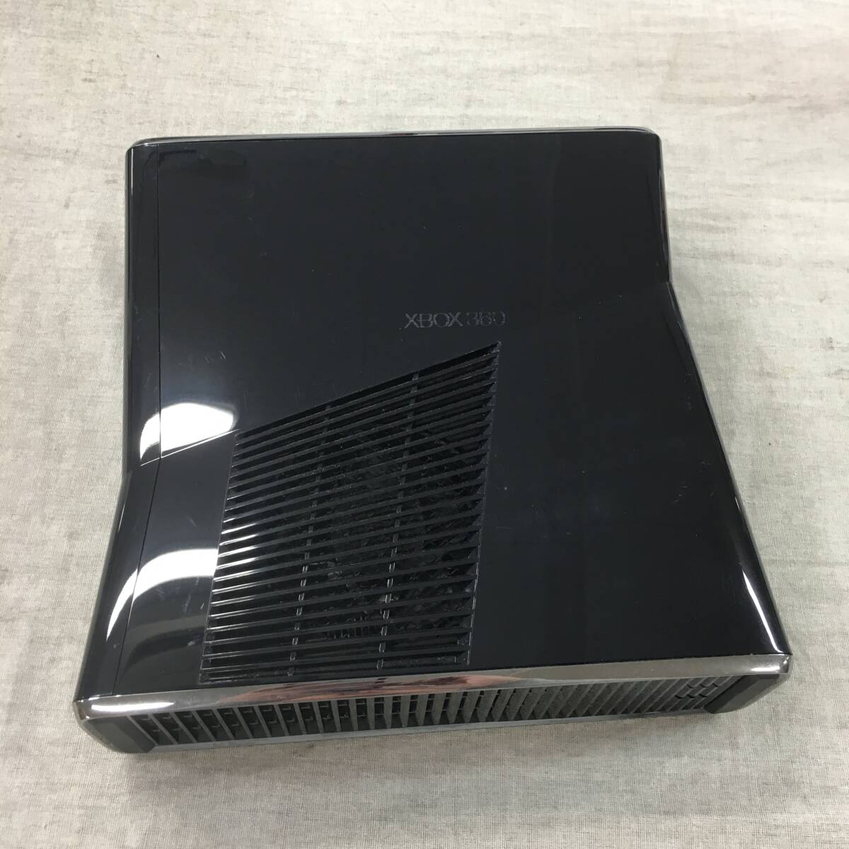  present condition goods Microsoft Xbox360 250GB RKH-00014