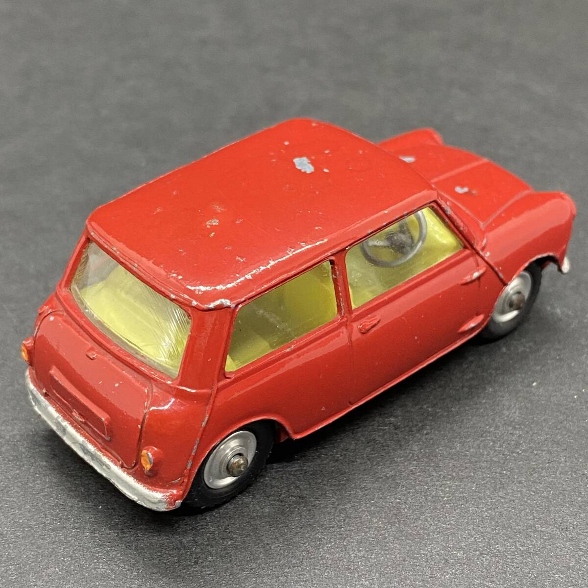 【英国製】輸入アンティーク オースチンセブン ミニ コーギー 箱無し CORGI TOYS 225 Austin Seven Mini【部屋や店の飾りにいかがですか】の画像3