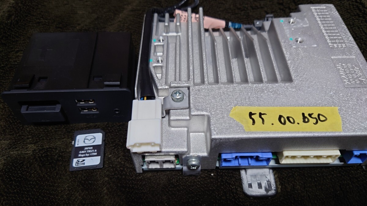 マツダコネクト 本体 CMU SDカード ナビ ユニット付き 4(NDロードスター、デミオ、CX-3、アクセラ、アテンザ、CX-5など）_画像1