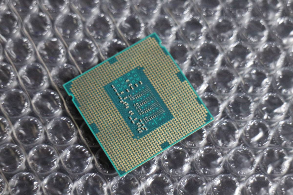 Intel Core i7-4790. I7 4790k. Core i7-12700kf.