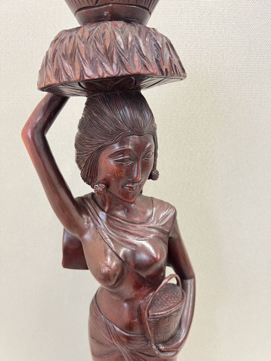 バリ 女性像 木彫り 高さ62cm　重2.8㎏ 木製 彫刻 民芸品 工芸品 インドネシア_画像2