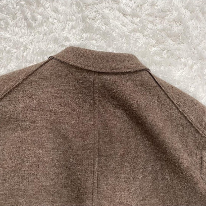 【美品】TAGLIATORE YURI ブラウン 48 Lサイズ　ウール　テーラードジャケット 茶色　ジャケット　タリアトーレ