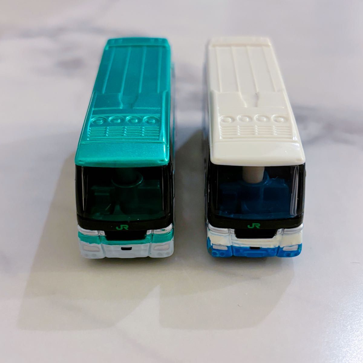 トミカ No 16 2台セット いすゞ ガーラ JRバス 初回特別仕様