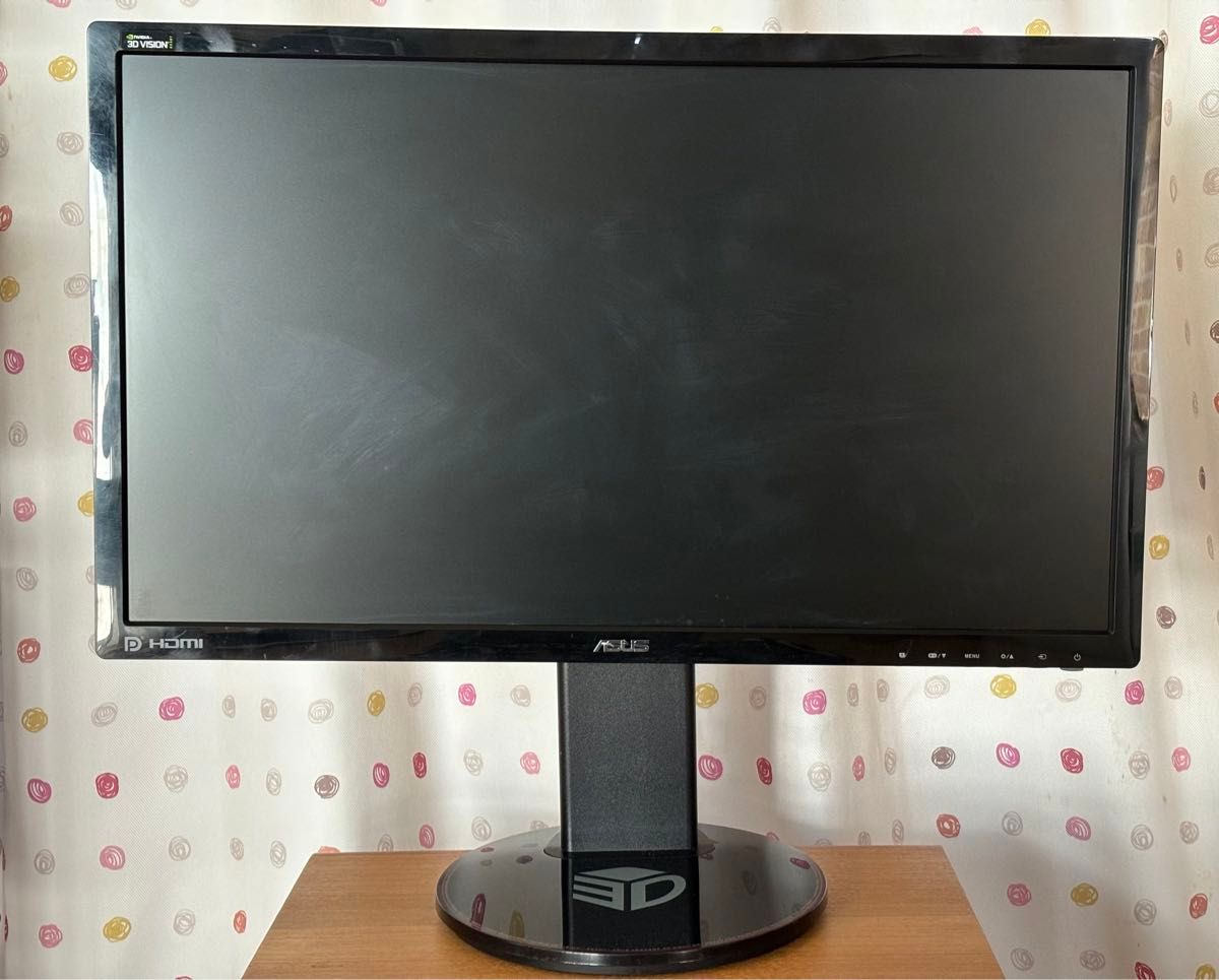ASUS VG248QE 144hz 1ms ゲーミングモニター スピーカー内蔵 ASUS VG248QE 144hz 1ms ゲーミングモニター スピーカー内蔵