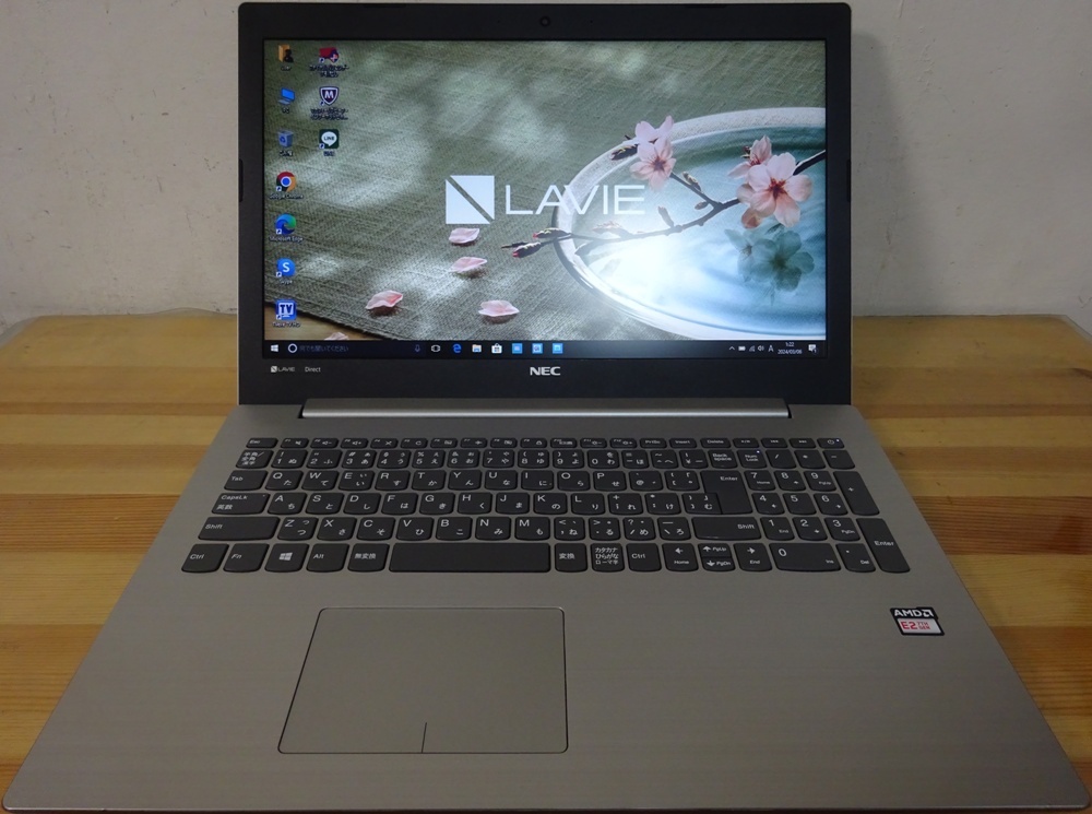 NEC ノートパソコン LAVIE Direct NS(A) PC-GN18H1SDD/AMD E2-9000 1.8GHz/4GB/500GB/中古特価良品_画像1