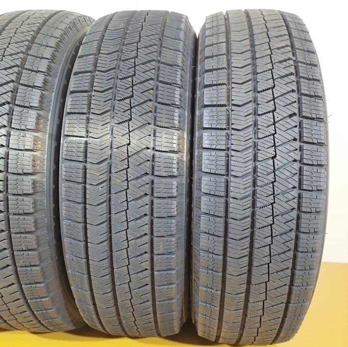 BRIDGESTONE ブリヂストン 175/65R15 84Q BLIZZAK VRX2 冬タイヤ スタッドレスタイヤ 4本セット [ W2705 ] 中古タイヤ_画像3