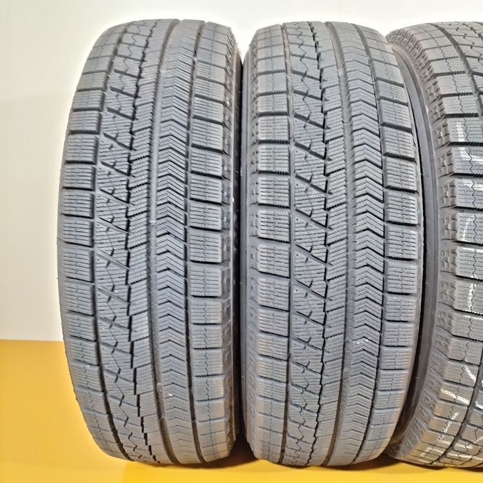 BRIDGESTONE ブリヂストン 175/65R15 84Q BLIZZAK VRX 冬タイヤ スタッドレスタイヤ 4本セット [ W2769 ] 中古タイヤ_画像2