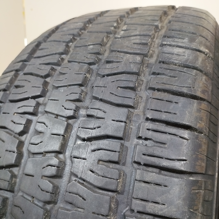 BFGoodrich 275/60R15 107S Radial T/A M+S ホワイトレター 夏タイヤ サマータイヤ 2本セット [ A3432K ] 【中古タイヤ】_画像3