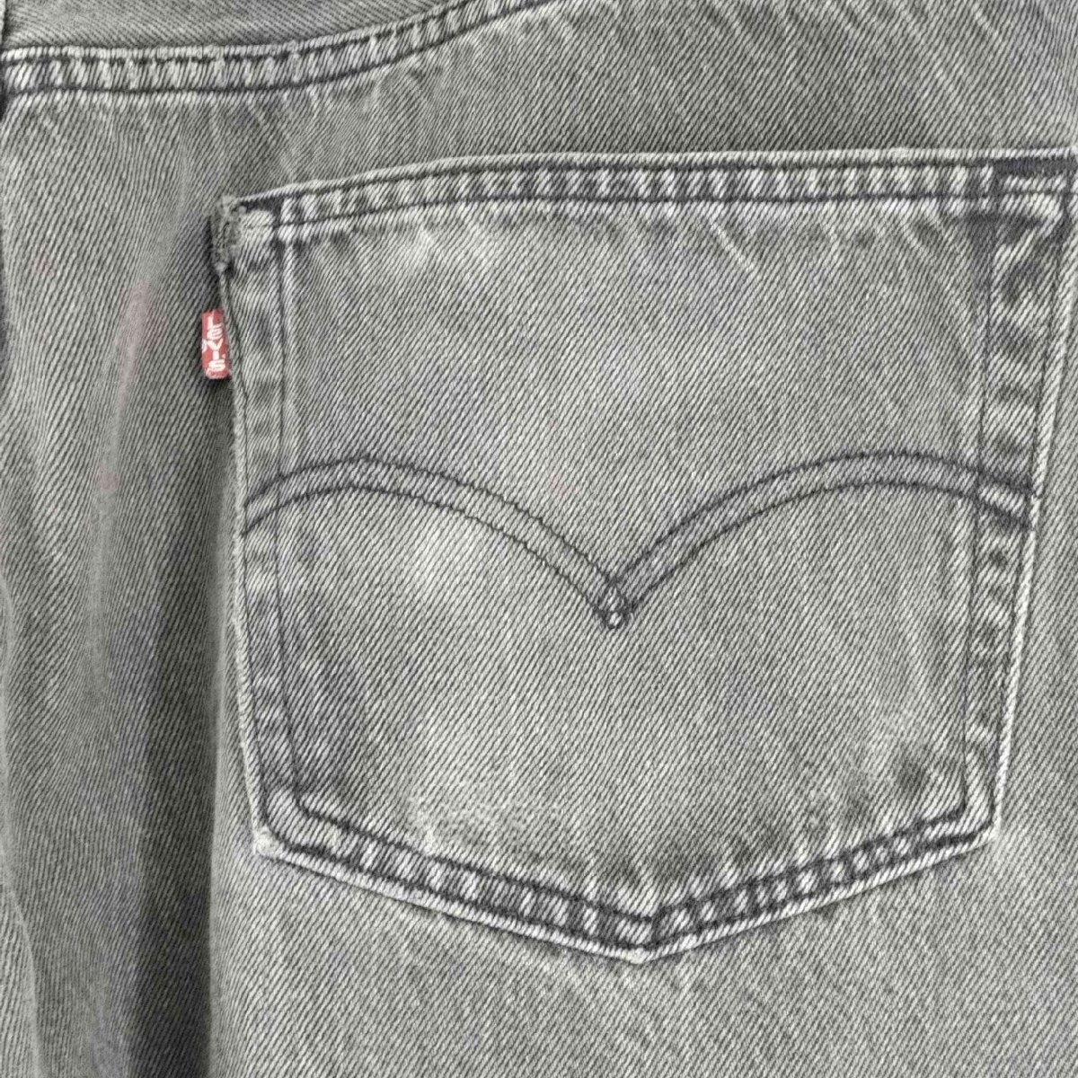 Levis(リーバイス) 90S 95年製 MADE IN USA 後染め ボタンフライ ブラックデニム 中古 古着 1102_画像4