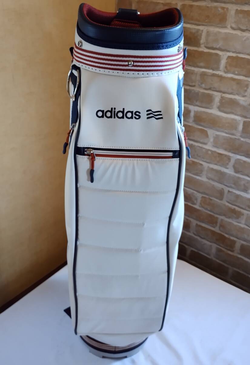 5250円 アディダス adidas キャディバッグ やや光沢 ホワイト 5250円 アディダス adidas キャディバッグ やや光沢 ホワイト