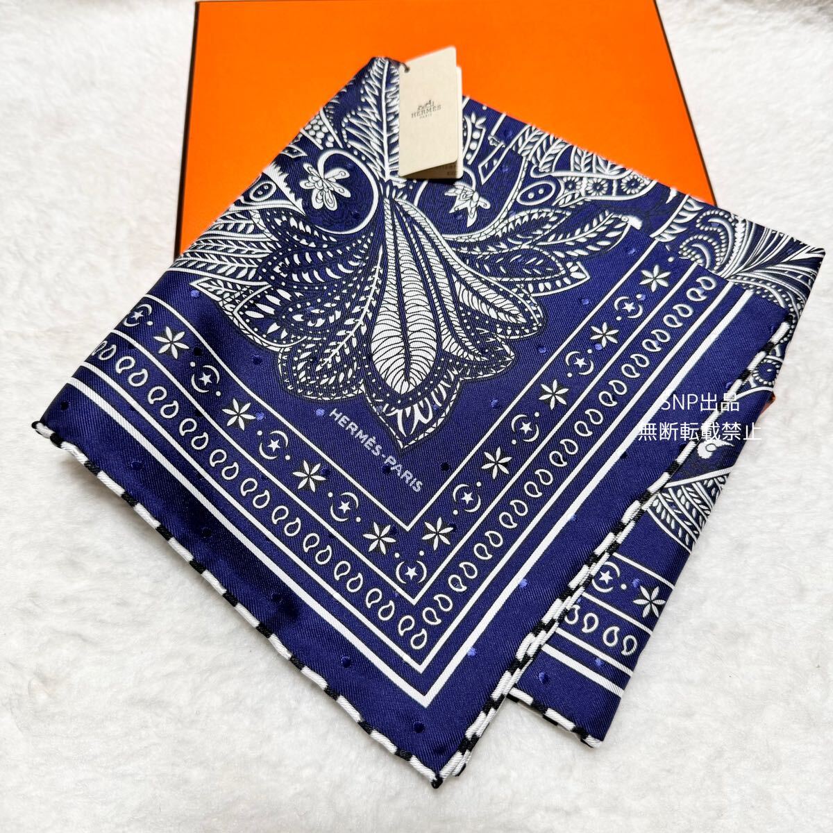 エルメス HERMES 未使用 タグ付き バンダナ カレ 55 シルク スカーフ Bandana ≪ マハラニの庭 ≫ 23年春夏コレクション ネイビー Marineの画像1