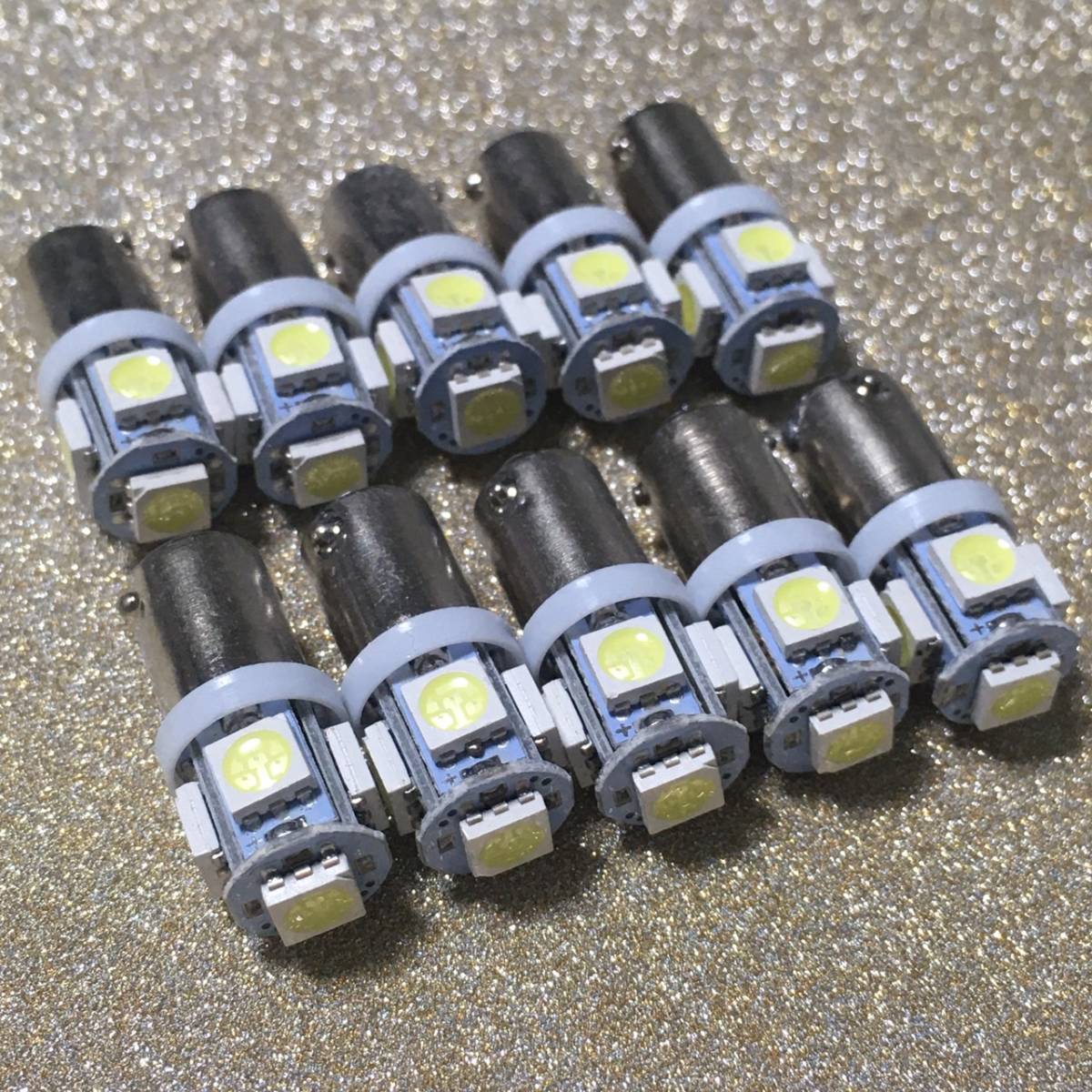 LED ba9s 10個 白熱色 メーター球 インジケーター 油圧計 水温計 油温計など CB750 Z1 Z2 Z400FX Z750FX CB400 KH GS GT 500ss 旧車の画像1