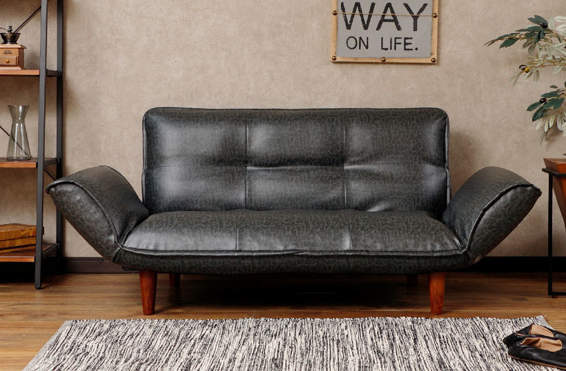  Vintage design. 2 seater . couch sofa synthetic leather black color made in Japan 