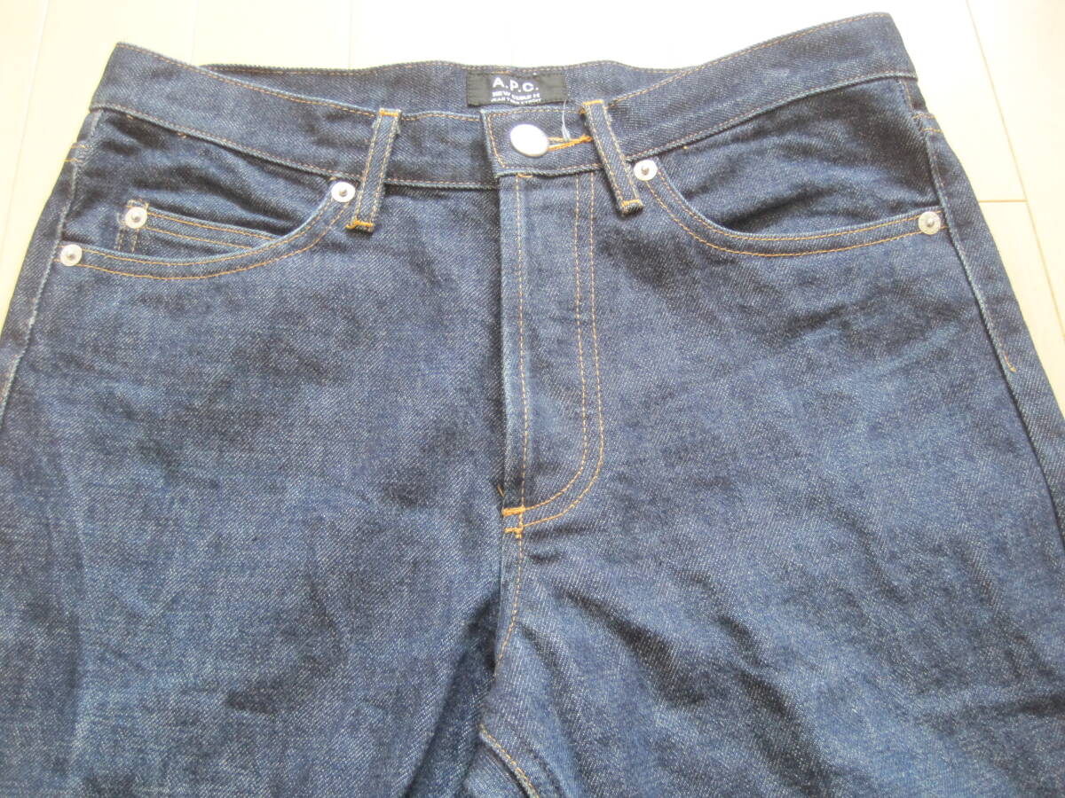 A.P.C. アーペーセー APC デニム　ジーンズ　NEW CURE H JEAN TRES ETPOIT　サイズ28 _画像4