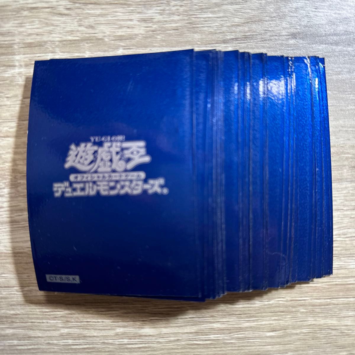 【限定セール】遊戯王 デュエリストカードプロテクター ブルー【48枚】