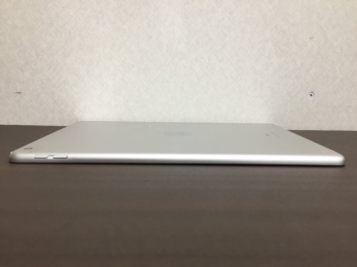 Apple iPad7 32GB 10.2インチ バッテリー92％ 画面キズあり Wi-Fiモデル A2197 第7世代 シルバー 現状品の画像5