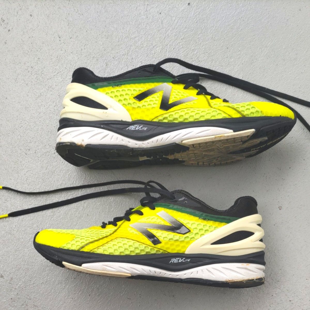 New Balance  ランニングシューズ　M1040L/25.5cm