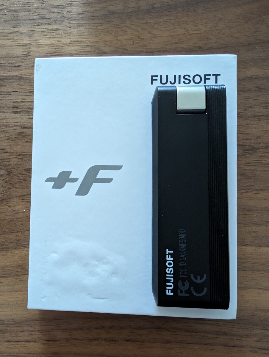 【中古】FUJISOFT 富士ソフト LTE USBドングル +F FS040U マイクロSIMタイプの画像3