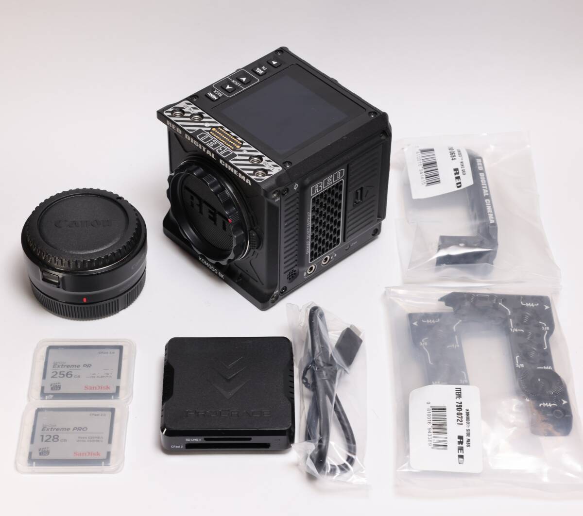 201250円 RED Komodo 6K Cinema Camera アクセサリー付き - プロ 201250円 RED Komodo 6K Cinema Camera アクセサリー付き - プロ