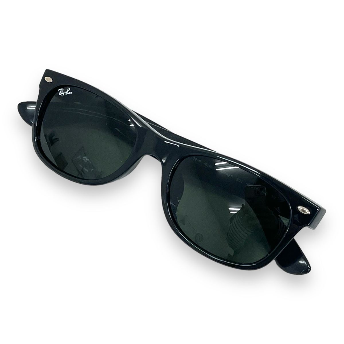 美品 Ray-Ban レイバン サングラス 眼鏡 アイウェア ファッション ブランド ケース付き RB2132F New Wayfarer ニューウェイファーラー 緑_画像2