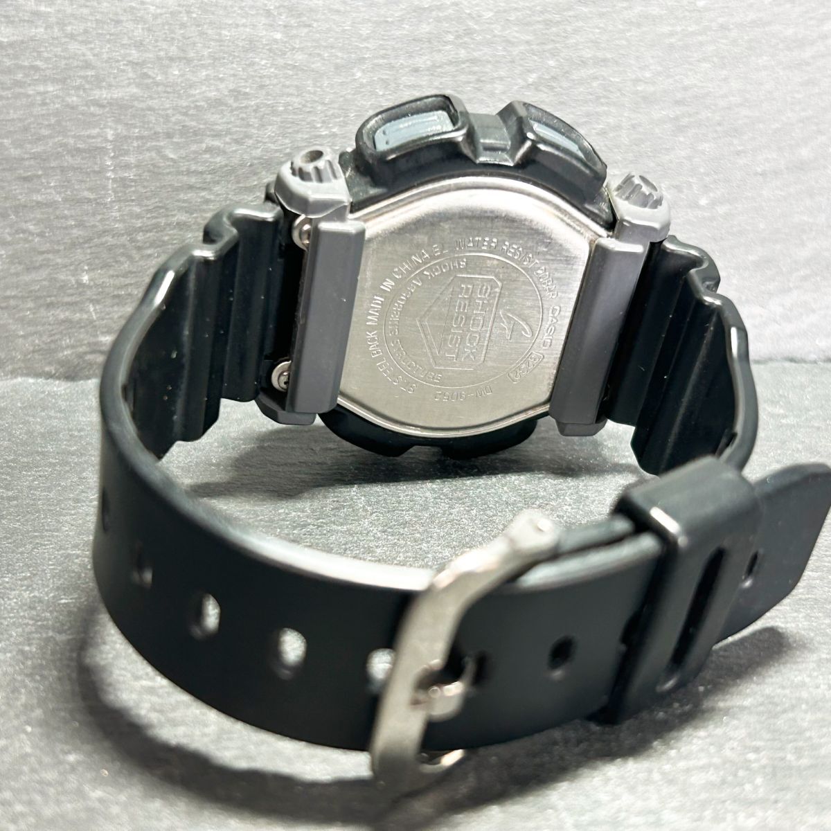 美品 CASIO カシオ G-SHOCK ジーショック DW-9052-1V 腕時計 クオーツ デジタル カレンダー 多機能 ステンレススチール 新品電池交換済み_画像7