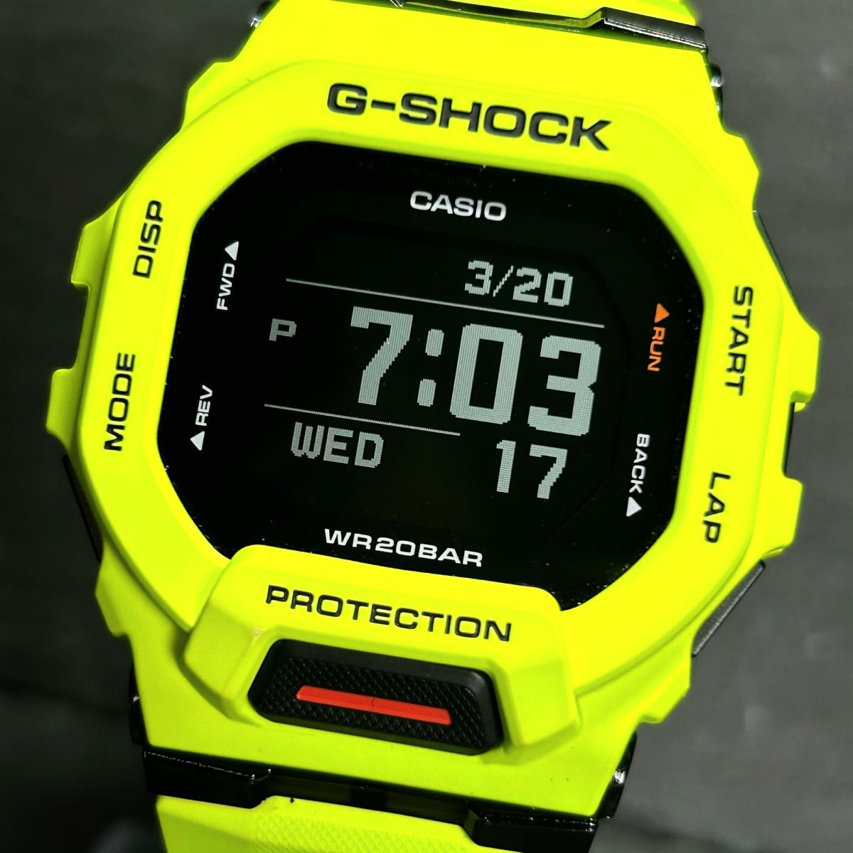 新品 CASIO カシオ G-SHOCK ジーショック G-SQUAD ジースクワッド GBD-200-9 腕時計 クオーツ デジタル モバイルリンク 多機能 イエローの画像2