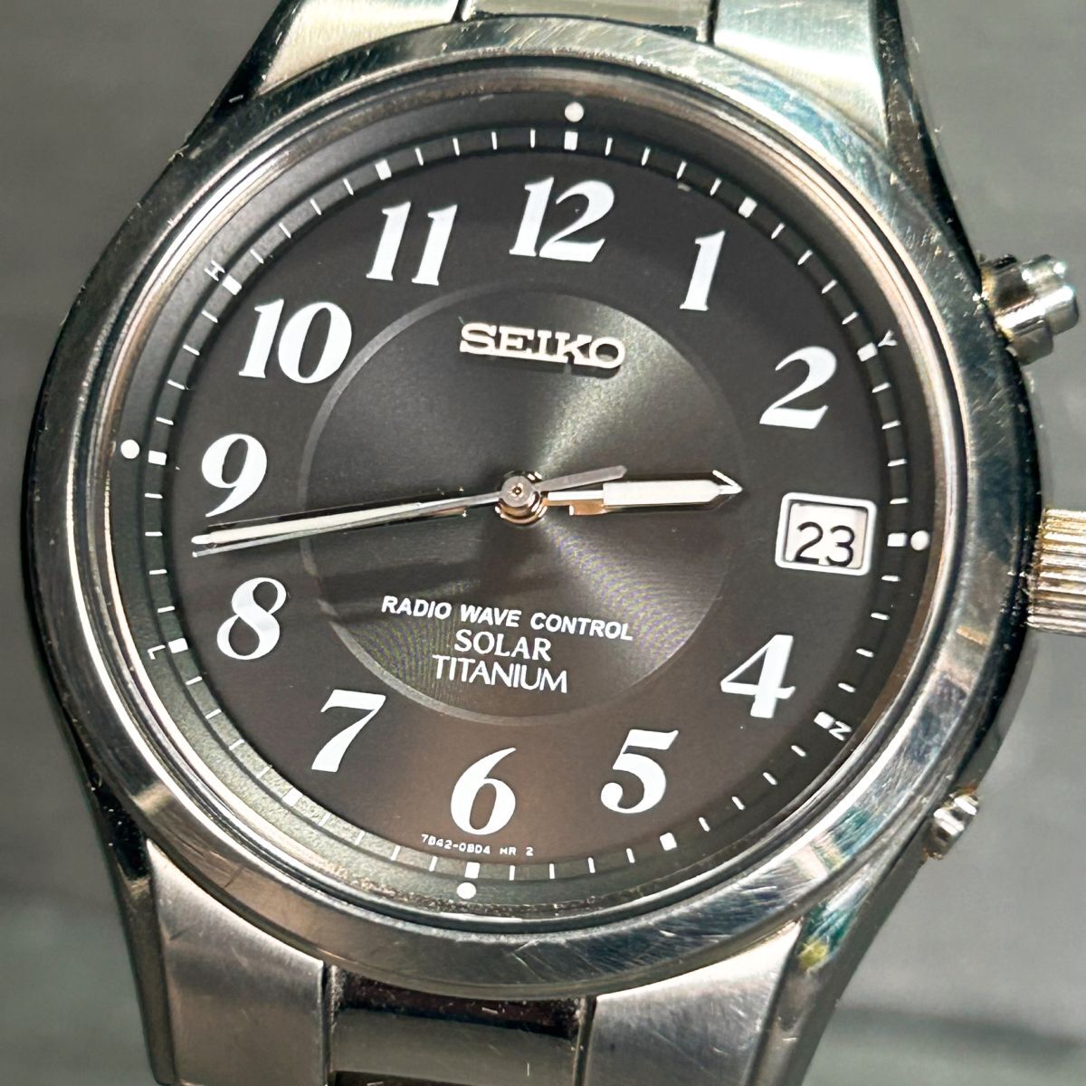 希少 美品 SEIKO セイコー SPIRIT スピリット SBTM005 腕時計 ソーラー 電波時計 アナログ 3針 カレンダー チタニウム メンズ 動作確認済み_画像2
