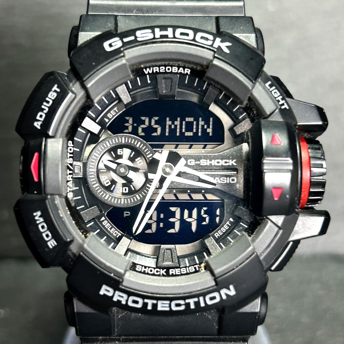 美品 CASIO カシオ G-SHOCK ジーショック GA-400-1B 腕時計 クオーツ アナデジ カレンダー 多機能 ブラック×レッド メンズ 新品電池交換済_画像3