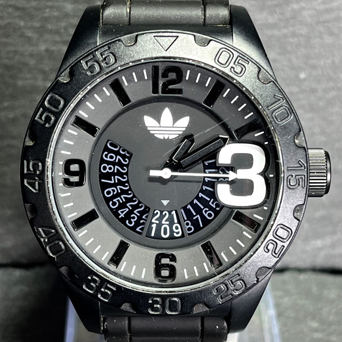 adidas アディダス NEWBURGH ニューバーグ ADH2963 メンズ 腕時計 アナログ クオーツ オールブラック デイト ラウンド 新品電池交換済み_画像1