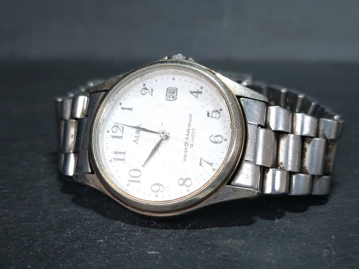 SEIKO セイコー ALBA アルバ AQGJ423 アナログ クォーツ 腕時計 ホワイト文字盤 デイトカレンダー メタルベルト 電池交換済み 動作確認済み_画像5