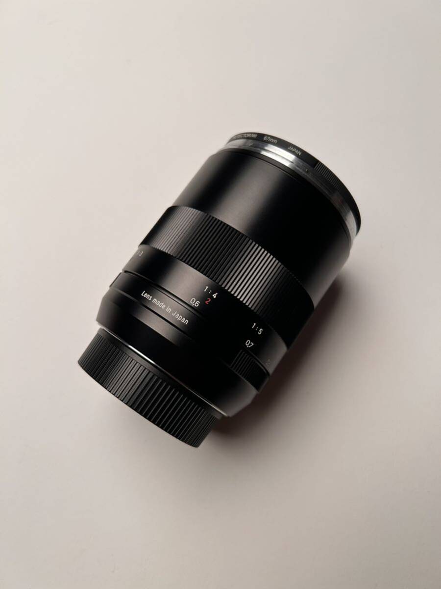 Carl Zeiss Makro Planar T* 2/100 ZE マクロプラナー ツァイス カールツァイス キャノン canon 100mm f2の画像1