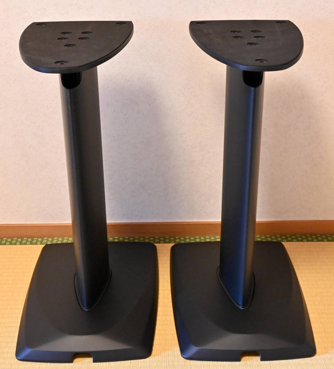 ★中古美品　ダリ DALI EPICON STAND スピーカースタンド　ペア ★_画像4