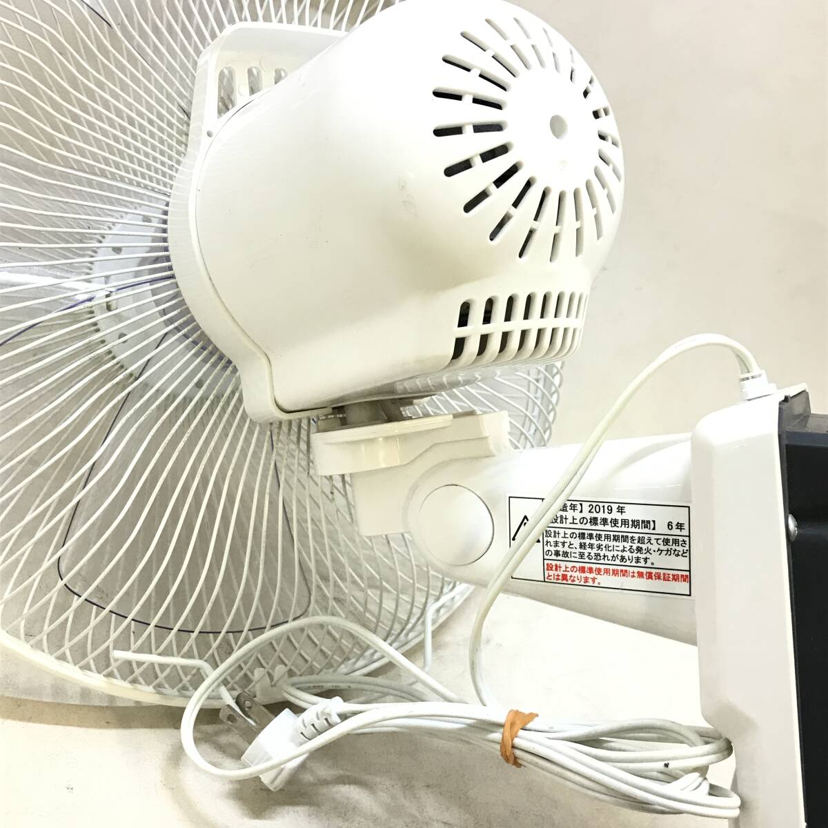 # 電響社 扇風機 壁掛け DKL-A3119 2019年製 動作確認済 首振り 風量調節 紐付 ファン 空調 家電 冷房器具 中古品 #R30122_画像4