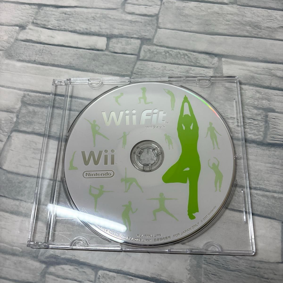 【Wii】 Wiiリモコンプラス バラエティパック　はじめてのWii Wii fit Plus 4本セット　バランスWiiボード付