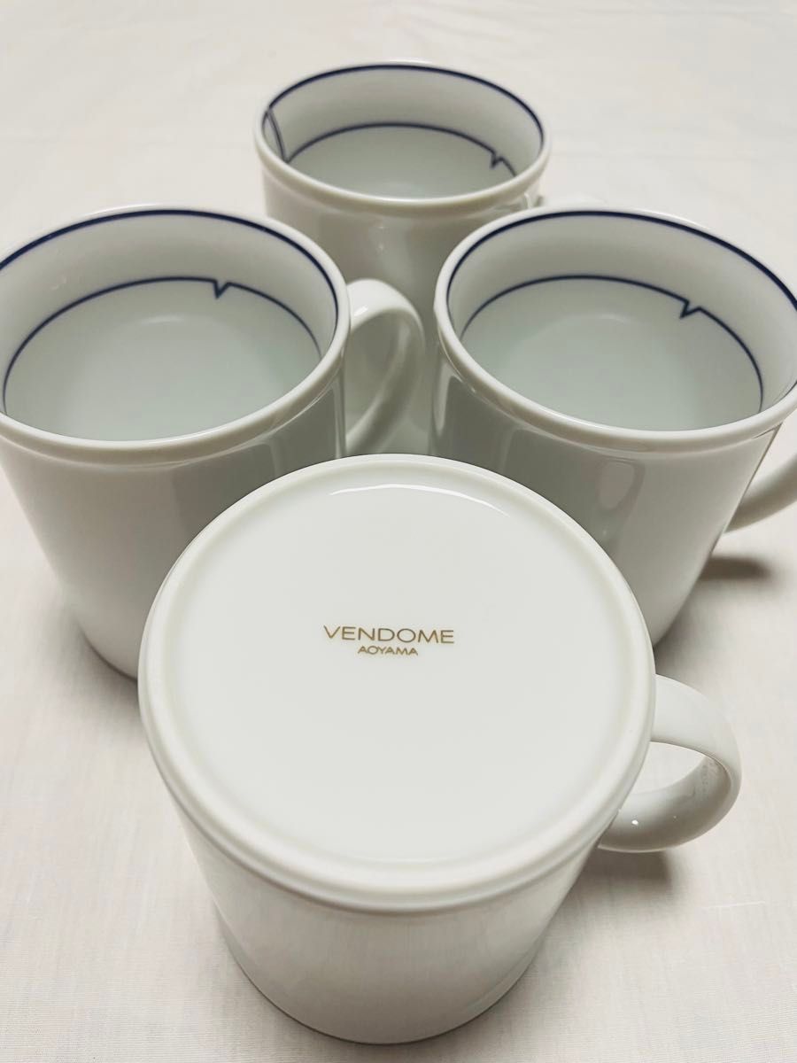新品未使用品【Vendome  Aoyama】シンプル　ホワイト　マグカップ4個