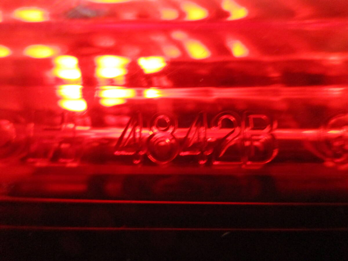  Primera HP11 задний фонарь левый внутри сторона ICHIKOH 4842B финишная отделка 