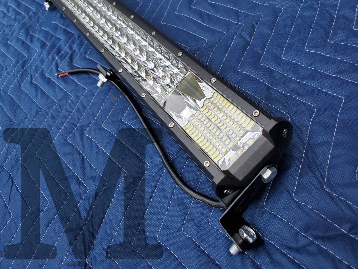 LEDライトバー 汎用フォグランプ 作業灯 投光器 12v24v LEDワークライト 576w 108cm ホワイト トラック レッカー車 積載車 ハイエース等に_画像4