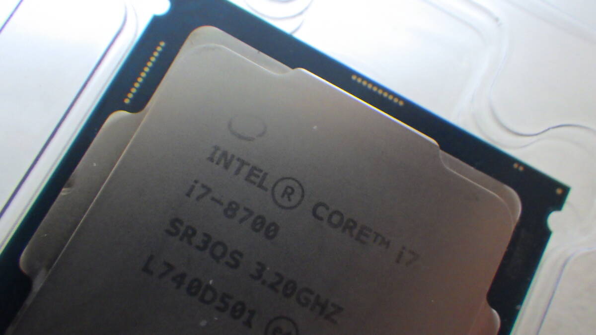 ■INTEL/CPU■インテル Core i7-8700 プロセッサー 3.2-4.6GHz■中古/1■　★即決★_画像3