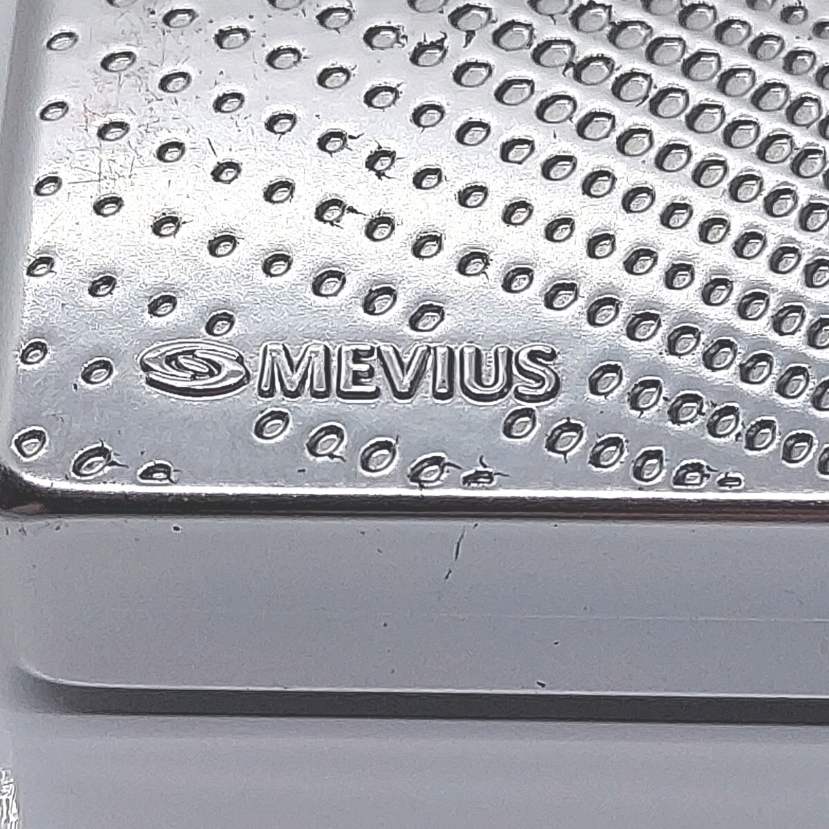 メビウス　ガスライター　シルバーカラー　MEVIUS