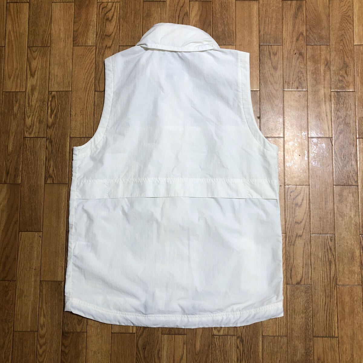 90s Courreges sport ナイロン ベスト ゴルフ 白 フリーサイズ クレージュ フード収納 刺繍 デサント社_画像7