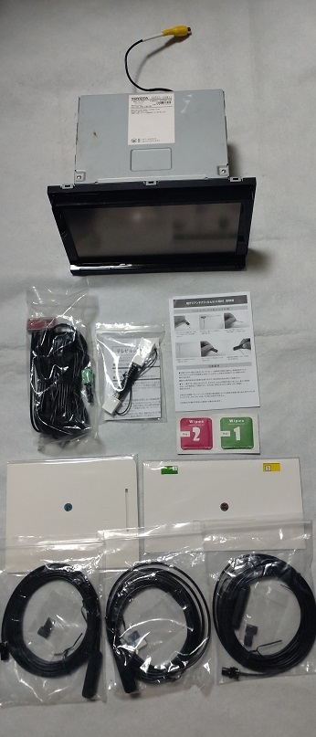 ☆NSZT-Y64T 9インチ トヨタ純正 T-Connectナビ BluetoothAudio CD録音 フルセグTV DVD SD 9型 即決☆_画像1